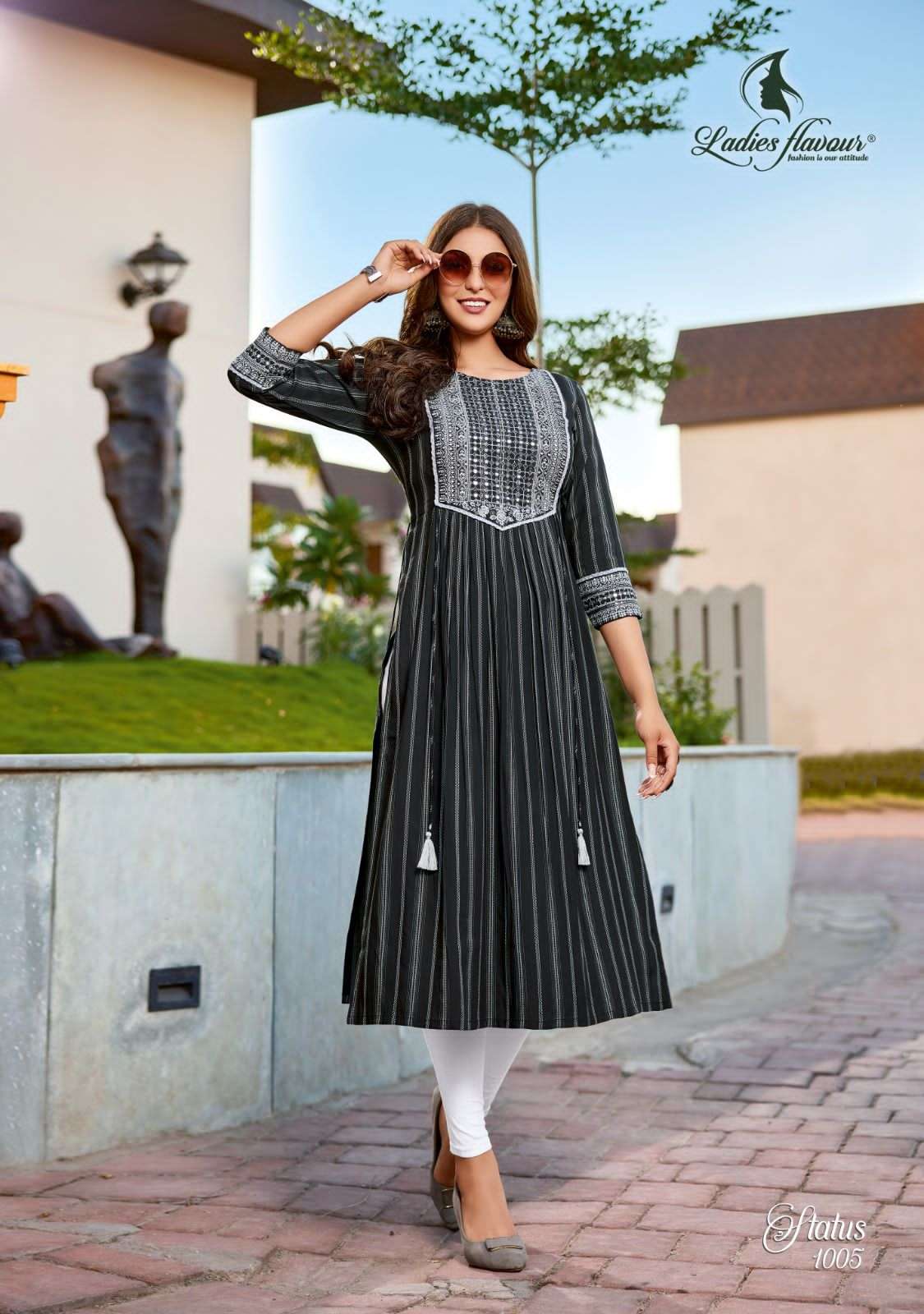 Ladies Flavour Status Branded Rayon Nyra Cut Kurti Catalogue Set